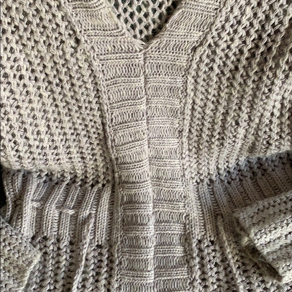 Knitted DKNY sweater good conditions - Picture 6 of 8